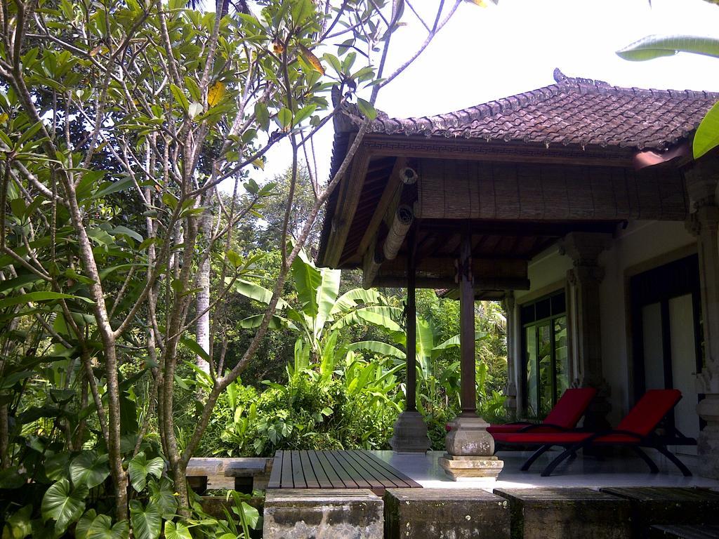 Villa Naga Ubud Phòng bức ảnh
